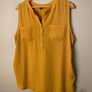 Premise sleeveless blouse Size XL